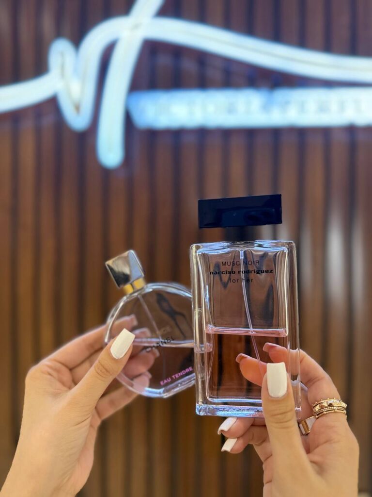 معرفی عطر با بوی تمیز_عطرهایی که حس پاکی و طراوت را زنده می‌کنند